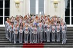Den Haag 27 augustus 2008
De Olympische medaille winnaars van Peking op het bordes bij Koningin Beatrix. Aanwezig oa Anky v Grunsven Maarten v d Weijden Inge Dekker Marianne Vos Naomi v As Fatima de Moreiro Melo, anky v Grunsven Deborah Gravenstijn...
Peter Smulders bv