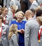 Den Haag 27 augustus 2008
De Olympische medaille winnaars van Peking op het bordes bij Koningin Beatrix. Aanwezig oa Anky v Grunsven Maarten v d Weijden Inge Dekker Marianne Vos Naomi v As Fatima de Moreiro Melo, anky v Grunsven Deborah Gravenstijn...
Peter Smulders bv