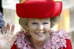 Apeldoorn 30 april 2009
Koninginnedag 2009 in apeldoorn met Koningin Beatrix Pieter v Vollenhoven Prinses Margriet Maxima Prins Willem Alexander Prins Constantijn Prinses Laurentien Prinses Mabel Prins Friso Prins Maurits Prinses Marilene Prins Pieter Christiaan Prinses Anita Prins Floris een zwangere Prinses Aimee en Prinses Annette. s middags probeerde een dwaas een aanslag te plegen op de koninklijke familie waarbij meerdere doden vielen.
Peter Smulders bv