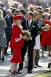 Apeldoorn 30 april 2009
Koninginnedag 2009 in apeldoorn met Koningin Beatrix Pieter v Vollenhoven Prinses Margriet Maxima Prins Willem Alexander Prins Constantijn Prinses Laurentien Prinses Mabel Prins Friso Prins Maurits Prinses Marilene Prins Pieter Christiaan Prinses Anita Prins Floris een zwangere Prinses Aimee en Prinses Annette. s middags probeerde een dwaas een aanslag te plegen op de koninklijke familie waarbij meerdere doden vielen.
Peter Smulders bv