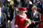 Apeldoorn 30 april 2009
Koninginnedag 2009 in apeldoorn met Koningin Beatrix Pieter v Vollenhoven Prinses Margriet Maxima Prins Willem Alexander Prins Constantijn Prinses Laurentien Prinses Mabel Prins Friso Prins Maurits Prinses Marilene Prins Pieter Christiaan Prinses Anita Prins Floris een zwangere Prinses Aimee en Prinses Annette. s middags probeerde een dwaas een aanslag te plegen op de koninklijke familie waarbij meerdere doden vielen.
Peter Smulders bv