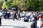 Apeldoorn 30 april 2009
Koninginnedag in Apeldoorn. Een man pleegt een aanslag met zijn auto waarbij meerdere mensen gedood worden. De koninklijke familie was het doelwit maar bleef ongedeerd bij ongeluk.
Peter Smulders bv