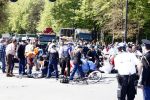 Apeldoorn 30 april 2009
Koninginnedag in Apeldoorn. Een man pleegt een aanslag met zijn auto waarbij meerdere mensen gedood worden. De koninklijke familie was het doelwit maar bleef ongedeerd bij ongeluk.
Peter Smulders bv