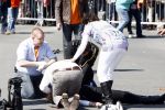 Apeldoorn 30 april 2009
Koninginnedag in Apeldoorn. Een man pleegt een aanslag met zijn auto waarbij meerdere mensen gedood worden. De koninklijke familie was het doelwit maar bleef ongedeerd bij ongeluk.
Peter Smulders bv