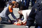 Apeldoorn 30 april 2009
Koninginnedag in Apeldoorn. Een man pleegt een aanslag met zijn auto waarbij meerdere mensen gedood worden. De koninklijke familie was het doelwit maar bleef ongedeerd bij ongeluk.
Peter Smulders bv