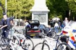 Apeldoorn 30 april 2009
Koninginnedag in Apeldoorn. Een man pleegt een aanslag met zijn auto waarbij meerdere mensen gedood worden. De koninklijke familie was het doelwit maar bleef ongedeerd bij ongeluk.
Peter Smulders bv