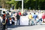 Apeldoorn 30 april 2009
Koninginnedag in Apeldoorn. Een man pleegt een aanslag met zijn auto waarbij meerdere mensen gedood worden. De koninklijke familie was het doelwit maar bleef ongedeerd bij ongeluk.
Peter Smulders bv