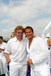 Amsterdam 2 augustus 2003
edwin smulders
gay parade door de amsterdamse grachten.
estelle gullit , Christine Kroonenberg en Leco v Zadelhoff
Bart Ettekoven
ellemieke vermolen en yorinde moll