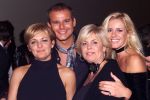 AMSTERDAM 12 OKTOBER 2001
UITREIKING VAN DE TELEVIZIERRING IN THE HEINEKEN MUSIC HALL. 
Caroline Tensen met haar vriendin Claudia en Leco Zadelhoff