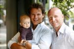 Amsterdam 13 augustus 2006
Leco v Zadelhoff met zijn vriend Rob en het dochtertje Robbie van zijn zus.