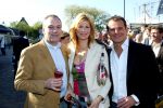 Ouderkerk aan de Ijssel 24 april 2004
Opening Klein Paardenburg in Ouderkerk aan de Amstel.
Frank Wisse met Estelle Gullit en Leco v Zadelhoff