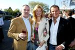 Ouderkerk aan de Ijssel 24 april 2004
Opening Klein Paardenburg in Ouderkerk aan de Amstel.
Frank Wisse met Estelle Gullit en Leco   Zadelhoff