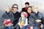 Amsterdam 6 oktober 2007
Leontine Marco Jada Senna en Luca Borsato bij de premiere van de Kabouter Plop film in de amsterdam arena Pathe.