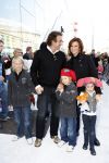 Amsterdam 6 oktober 2007
Leontine Marco Jada Senna en Luca Borsato bij de premiere van de Kabouter Plop film in de amsterdam arena Pathe.