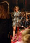 Amsterdam 2 maart 2009
Modeshow Jos Raak bij Loods 6 in Amsterdam. Lieke v Lexmond met bolhoedje
Peter Smulders bv