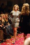 Amsterdam 2 maart 2009
Modeshow Jos Raak bij Loods 6 in Amsterdam. Lieke v Lexmond met bolhoedje
Peter Smulders bv