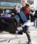 Amsterdam 31 januari 2009
Fajah Lourens Lieke v Lexmond en Renate Verbaan doen mee aan race met de nieuwe Toyota iq op de parkeerplaats bij het Okura.
Peter Smulders bv