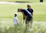 Faro 5 mei 2008
Linda de Mol Julian Noah en Jeroen Rietbergen aan het golfen tijdens hun vakantie op vale do lobo.
Peter Smulders bv