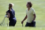Faro 5 mei 2008
Linda de Mol Julian Noah en Jeroen Rietbergen aan het golfen tijdens hun vakantie op vale do lobo.
Peter Smulders bv
