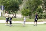 Faro 5 mei 2008
Linda de Mol Julian Noah en Jeroen Rietbergen aan het golfen tijdens hun vakantie op vale do lobo.
Peter Smulders bv
