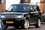 Laren 12 januari 2008
Linda de Mol boodschappen doen in Laren met haar nieuwe range rover.