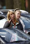 Laren 14 april 2008
Opnames Gooische vrouwen  met Linda de Mol Susan Visser Tjitske Reidinga en Alex Klaasen. Ze rijden in Gooische vrouwen met Linda de Mol haar porsche cabrio.
