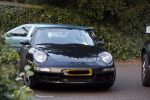 Laren 15 december 2007
Linda de Mol aan het winkelen met dochter Noa in Laren. Ze gingen met de porsche 911 cabrio daar naar toe en kregen een bekeuring voor fout parkeren.