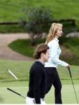 Vale do Lobo 24 februari 2008
Linda de Mol golfend met haar nieuwe vriend Jeroen Rietbergen op vale do lobo  waar Linda een huis heeft.