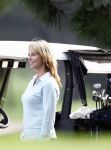 Vale do Lobo 24 februari 2008
Linda de Mol golfend met haar nieuwe vriend Jeroen Rietbergen op vale do lobo  waar Linda een huis heeft.