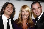 Hilversum 26 januari 2009
Linda de Mol bij de uitreiking van de gouden beelden bij beeld en geluid. Linda met Sander Vahle en Jeroen v Koningsbrugge
Peter Smulders bv