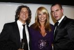 Hilversum 26 januari 2009
Linda de Mol bij de uitreiking van de gouden beelden bij beeld en geluid. Linda met Sander Vahle en Jeroen v Koningsbrugge
Peter Smulders bv