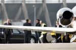 Schiphol 15 maart 2008
Lionel Ritchie arriveert met een prive vliegtuig op schiphol oost. Mike Dobbinga ontvangt hem.
Peter Smulders bv