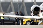 Schiphol 15 maart 2008
Lionel Ritchie arriveert met een prive vliegtuig op schiphol oost. Mike Dobbinga ontvangt hem.
Peter Smulders bv