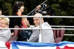 Den Haag 27 augustus 2008
De Olympische medaille winnaars van Peking op het bordes bij Koningin Beatrix. Aanwezig oa Anky v Grunsven Maarten v d Weijden Inge Dekker Marianne Vos Naomi v As Fatima de Moreiro Melo, anky v Grunsven Deborah Gravenstijn...
Peter Smulders bv