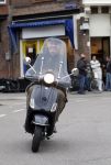 Amsterdam 31 oktober 2007
Maik de Boer op zijn vespa scooter.