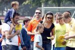 Amsterdam 7 juni 2008
Marc Overmars en zijn vrouw Chantal v Woensel met hun kinderen en zoons van broer bij dag voor ADHD op de toekomst bij Ajax.