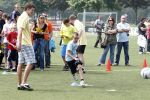 Amsterdam 7 juni 2008
Marc Overmars en zijn vrouw Chantal v Woensel met hun kinderen en zoons van broer bij dag voor ADHD op de toekomst bij Ajax.
