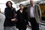 Amsterdam 24 april 2009
Fred Teeven heeft gesprek met Lucia en maria Mosterd op het centraal station van Amsterdam.
Peter Smulders bv