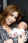 Breda 5 mei 2009
Marielle Bastiaanse met baby Willen en vriend thuis.
Peter Smulders bv