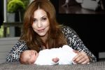 Breda 5 mei 2009
Marielle Bastiaanse met baby Willen en vriend thuis.
Peter Smulders bv