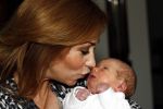 Breda 5 mei 2009
Marielle Bastiaanse met baby Willen en vriend thuis.
Peter Smulders bv