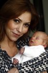 Breda 5 mei 2009
Marielle Bastiaanse met baby Willen en vriend thuis.
Peter Smulders bv