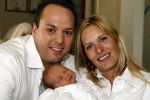 Fijnaart 11 mei 20-09
Frans en Mariska bauer met hun lasatste aanwinst Lucas. Ook Christiaan Frans en Jan waren natuurlijk aanwezig.
Peter Smulders bv