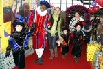 Rotterdam 25 november 2007
Mariska Bauer met zoons Frans Christian  Jan en schoonmoeder bij het feest van sinterklaas in ahoy.