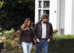 Baarn 13 september 2008
Mariska Hulscher aan het winkelen met haar nieuwe vriend Matthijs Kriegsman.