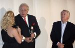 Hilversum 26 januari 2009
Mart Smeets krijgt ouevre prijs bij uitreiking gouden beelden. Mart met Koos Postema en Bridget Maasland
Peter Smulders bv