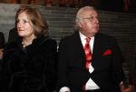 Hilversum 26 januari 2009
Mart Smeets krijgt ouevre prijs bij uitreiking gouden beelden. Mart met zijn vrouw
Peter Smulders bv