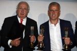 Hilversum 26 januari 2009
Mart Smeets krijgt ouevre prijs bij uitreiking gouden beelden. Mart met Peter R de Vries
Peter Smulders bv