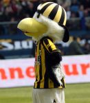 Arnhem, 20 April 2008 Kompetitiewedstrijd Vitesse-PSV, eindstand 0-1 Seizoen 2007/2008
PSV Landskampioen
Mascotte Vitesse