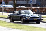 Amsterdam 12 april 2008
Mathijs v Nieuwkerk en zijn vrouw Karin v Nieuwkerk in hun Jaguar Cabrio sport.